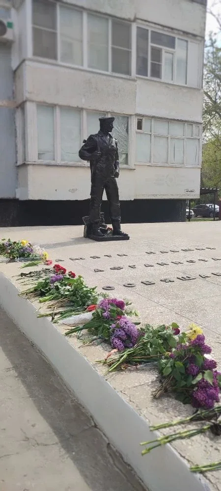 Сегодня наша школа приняла участие в памятно-мемориальном мероприятии, посвящённом 81 годовщине Побе