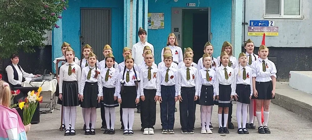 Сегодня наша школа приняла участие в памятно-мемориальном мероприятии, посвящённом 81 годовщине Побе