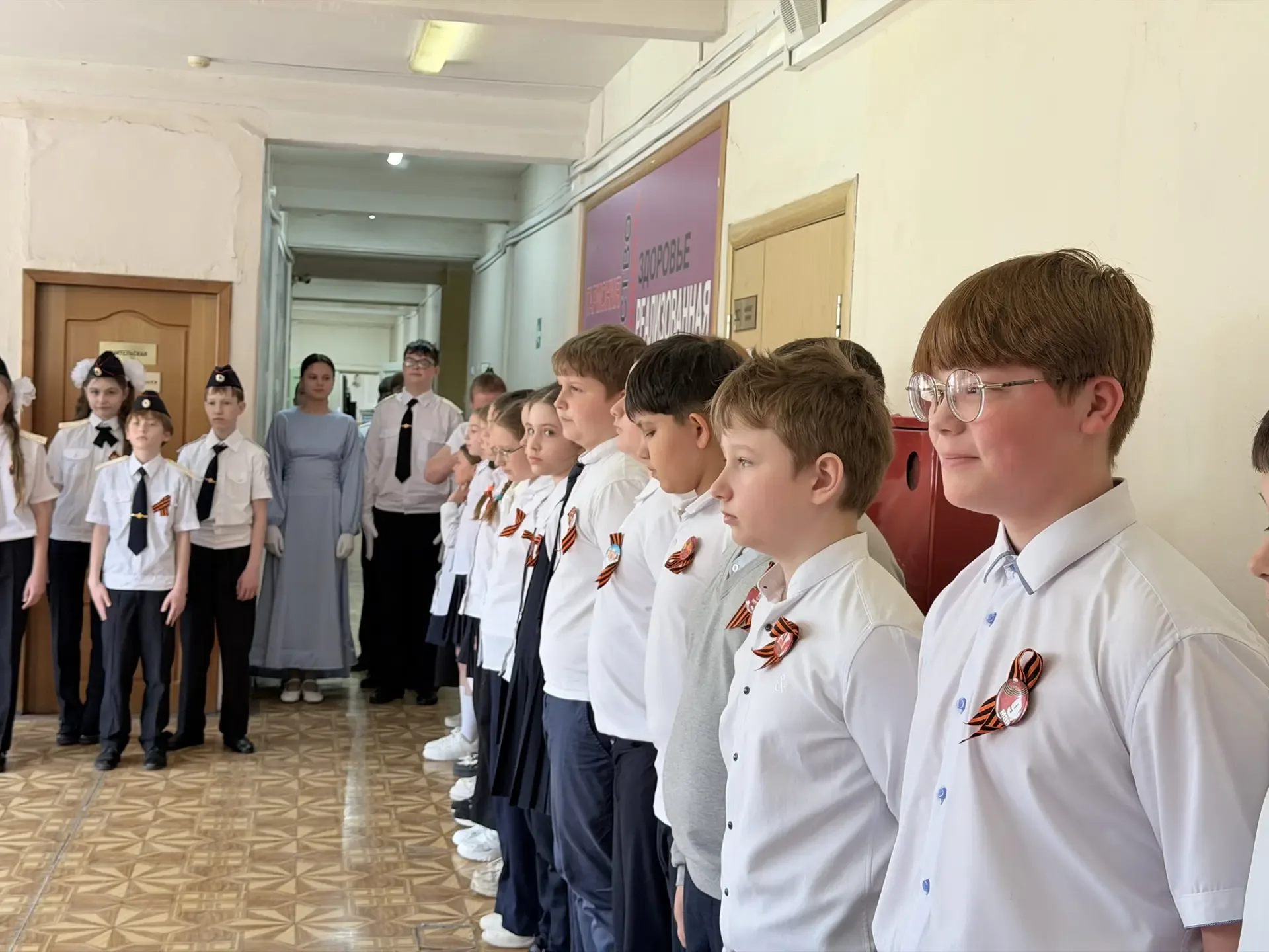 🌟 Сегодня в нашей школе прошла торжественная линейка, посвящённая 81-й годовщине Великой Победы! 🌟  