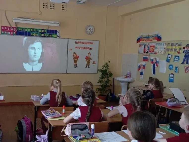 ✨Мы гордимся своими героями!   📽Учащиеся 2а класса посмотрели фильм, посвящённый Зинаиде Михайловне 