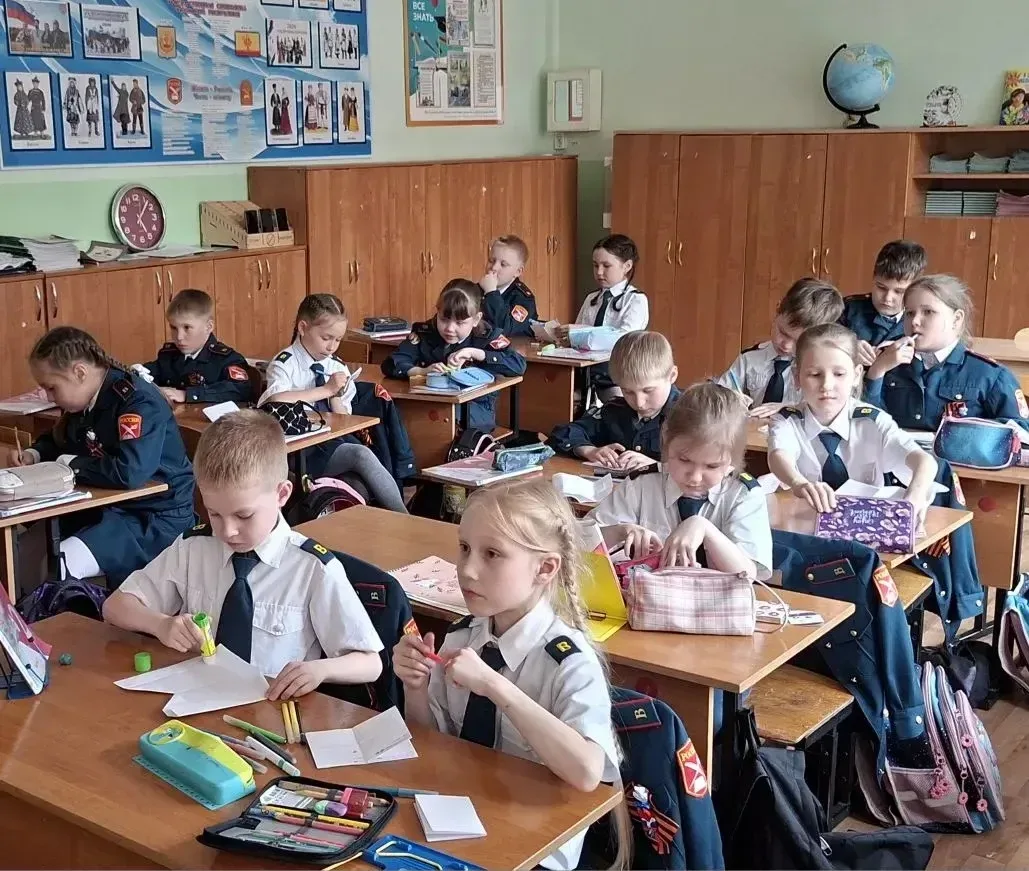 Все начинается с семьи  В рамках празднования Международного дня семьи 15 мая библиотекарем Александ