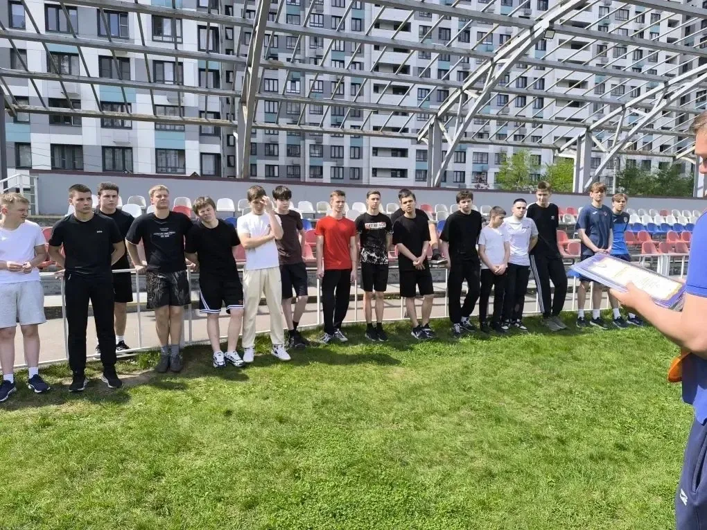 Спорт, характер и командный дух — это про наших ребят! 🏆  🏫 Ученики МБОУ СОШ №4 вместе со своим наст