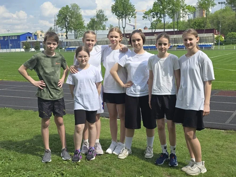 Ученики МБОУ СОШ №4 покорили стадион «Торпедо»🏟 ​15.05 стадион «Торпедо» превратился в настоящую аре