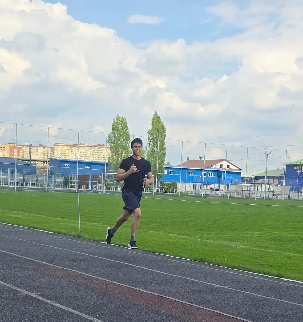 Ученики МБОУ СОШ №4 покорили стадион «Торпедо»🏟 ​15.05 стадион «Торпедо» превратился в настоящую аре
