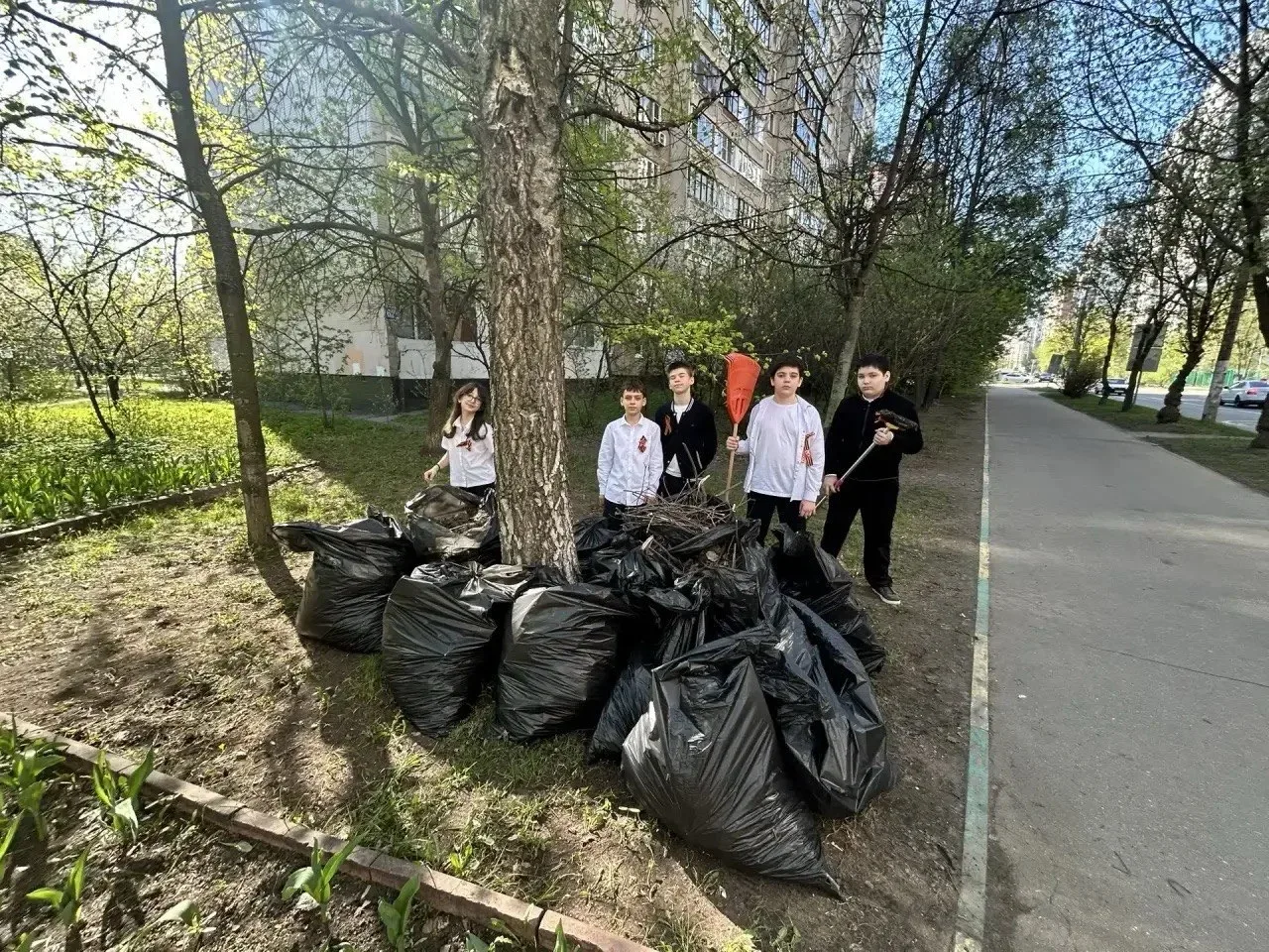 🇷🇺 «Я помню!» — значит, действую.  Обучающиеся #КадетскаяШкола45 дали слово, которое не расходится с