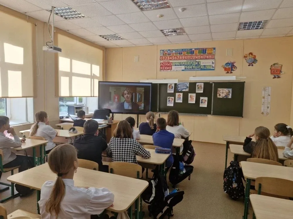 Сегодня на "Разговорах о важном" мы обсудили с учениками нравственные ценности! Занятие стало заключ