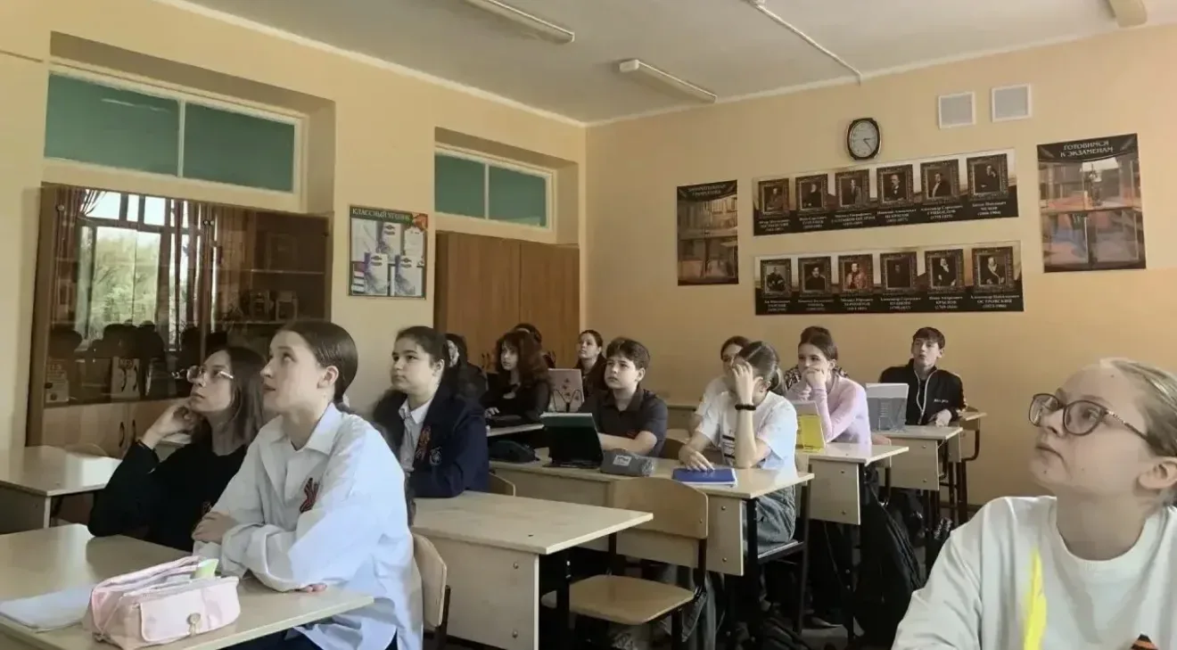 Занятие в рамках программы 🇷🇺«Россия — мои горизонты» 🇷🇺было посвящено теме «Россия безопасная: воен