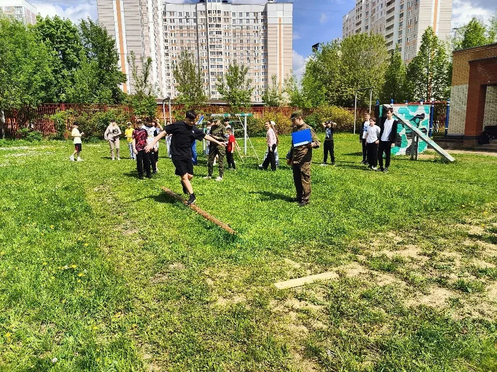 🎖 Военно- патриотическая игра «Зарница» прошла в нашей школе! В нашей школе успешно состоялась военн
