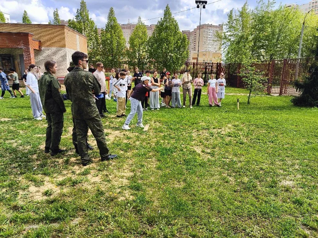 🎖 Военно- патриотическая игра «Зарница» прошла в нашей школе! В нашей школе успешно состоялась военн