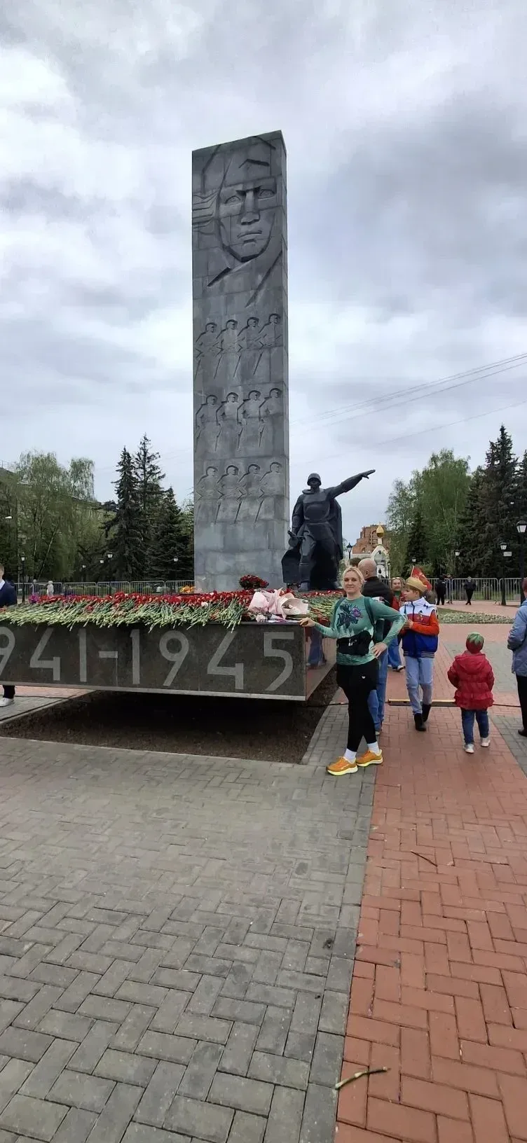 По доброй традиции 9 мая 2026 года учитель английского языка Монаенкова Е.И. приняла участие в ежего