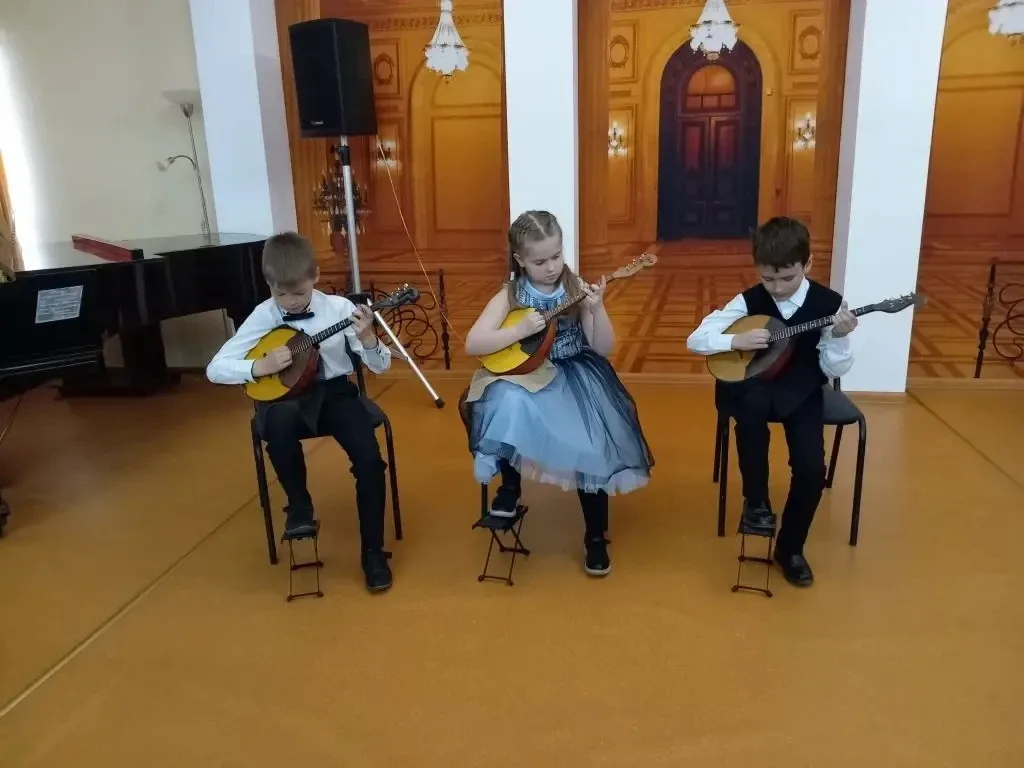 🎶 Концерт юных музыкантов в библиотеке им. А. С. Пушкина  🗓️ 15 мая в библиотеке имени А. С. Пушкина