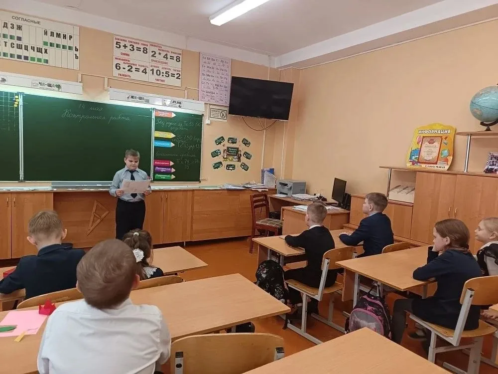 🏅 Иногда история живёт не в музеях, а дома — в старой коробке с медалями, фотографиями и письмами.  