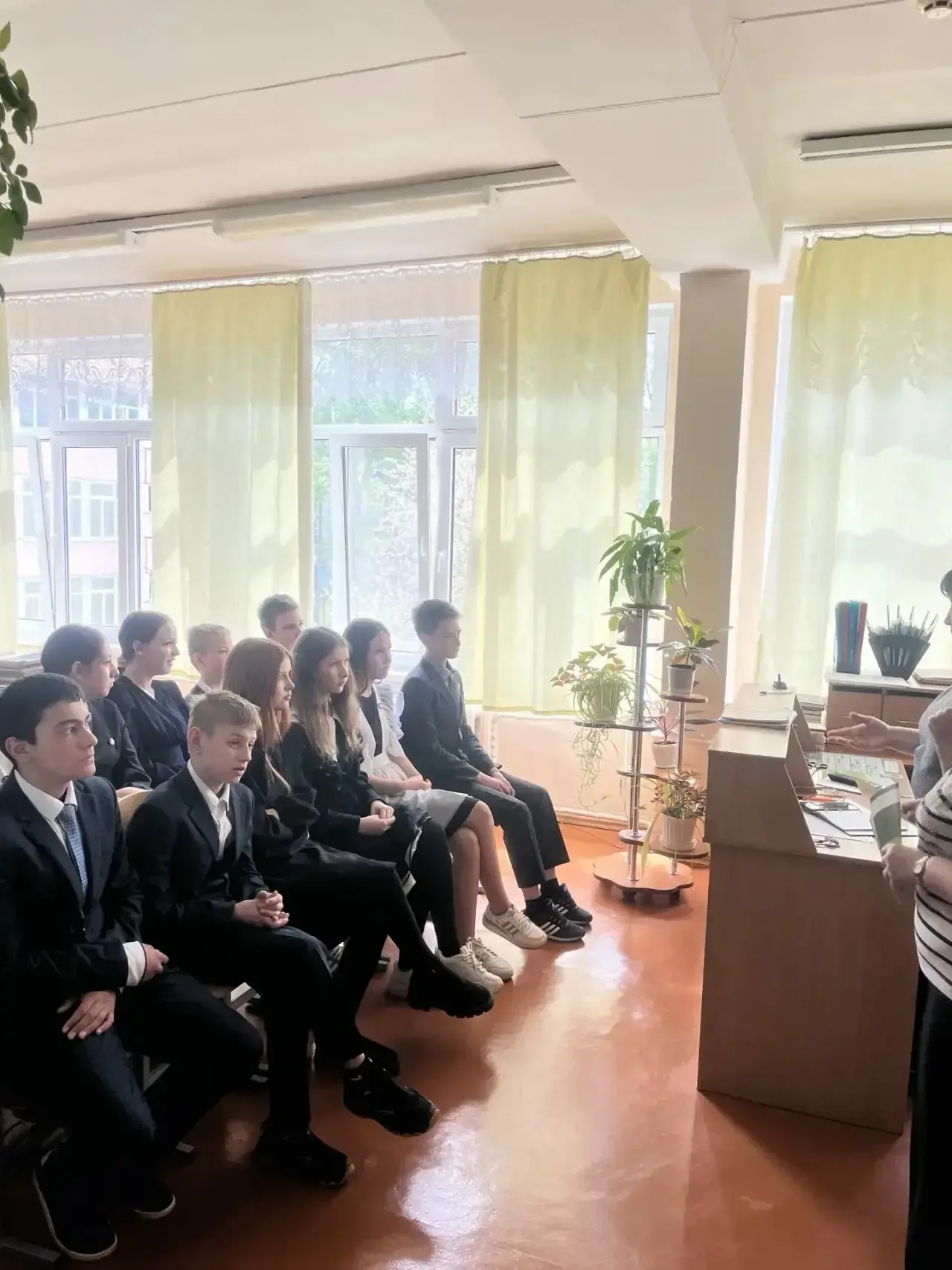 💭 Размышляли сегодня о самом важном — о безопасности и правах!  В рамках Единого дня безопасности на