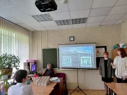 Анастасия, наша выпускница, а ныне студентка Звенигородского финансово - экономического колледжа, се