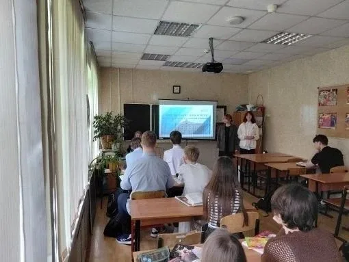Анастасия, наша выпускница, а ныне студентка Звенигородского финансово - экономического колледжа, се