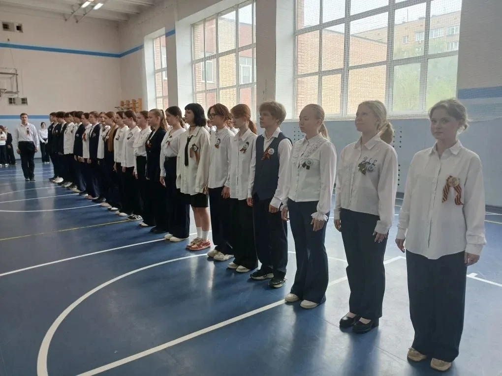 МБОУ Голицынская СОШ №2 🎖️ Парад в честь Дня Победы: в школе прошёл смотр строя и песни!  В нашей шк