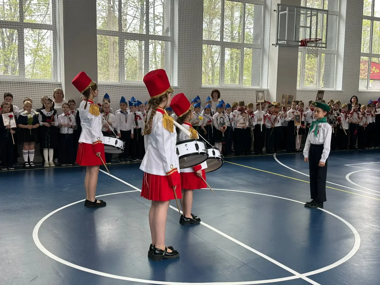 БОЛЬШЕВЯЗЕМСКАЯ ШКОЛА   🎖️8 мая в начальной школе состоялся митинг в рамках марафона «Наследники Поб