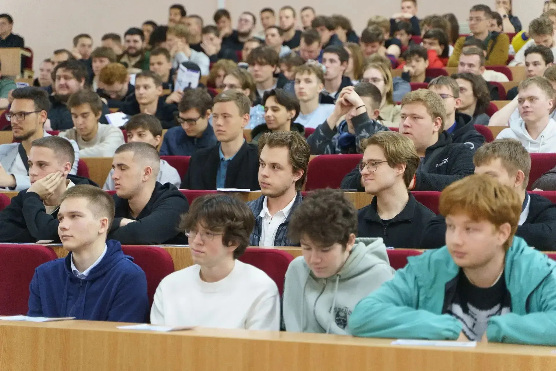 В Кубанском государственном технологическом университете форум «Пилоты нового времени» посетили окол