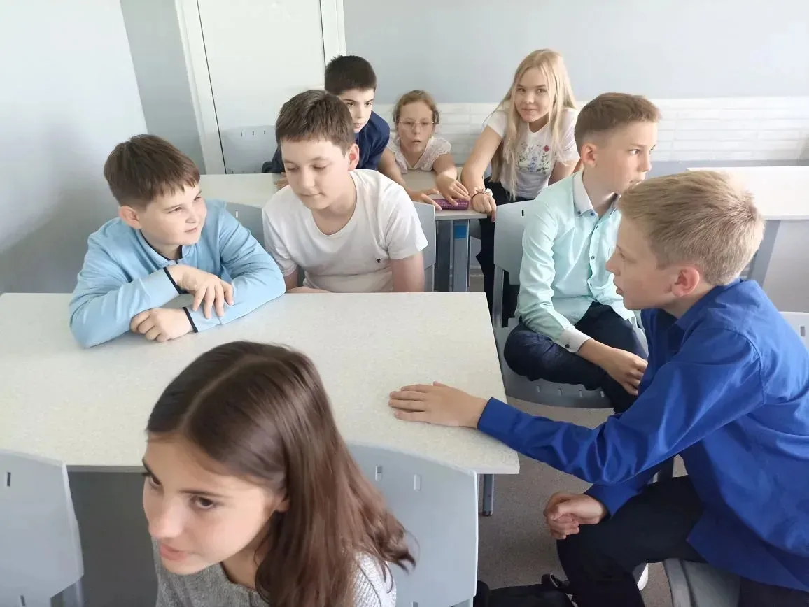 МБОУ "СОШ 1" ( структурное подразделение с. Мишутино)  В России ежегодно отмечается День детских общ