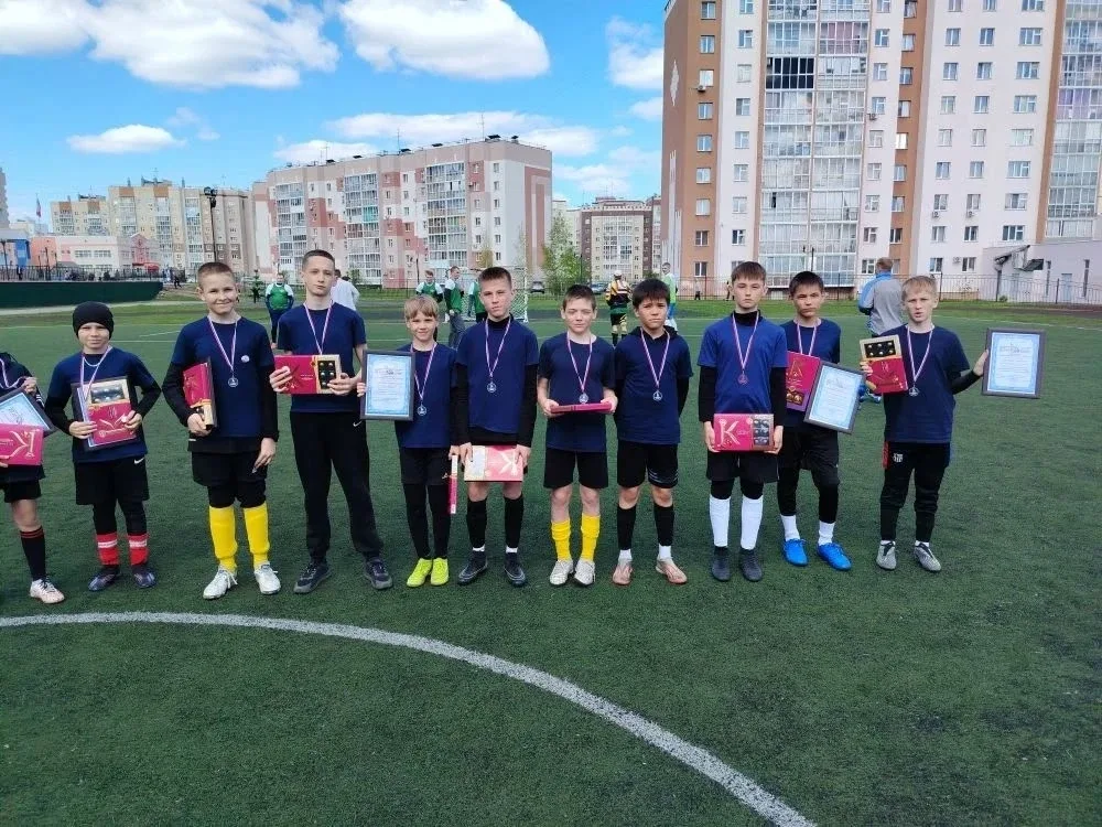Наши ребята Кадеты первые герои футбола 🏆✨  Недавно ученики наших 5-х и 6-х классов проявили настоящ