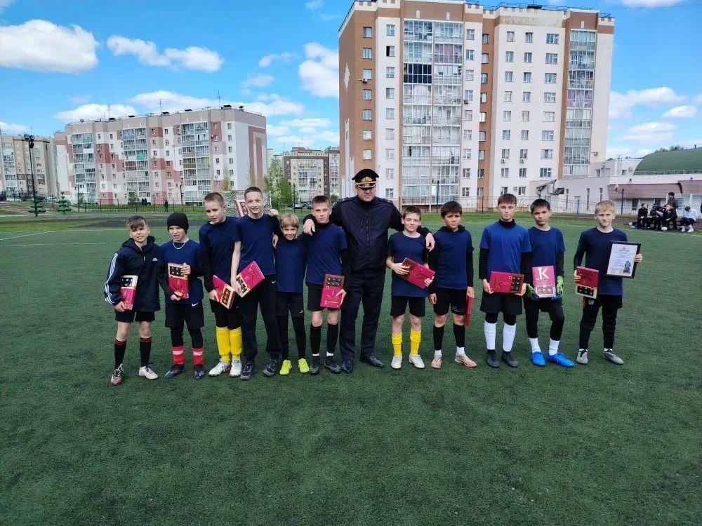 Наши ребята Кадеты первые герои футбола 🏆✨  Недавно ученики наших 5-х и 6-х классов проявили настоящ
