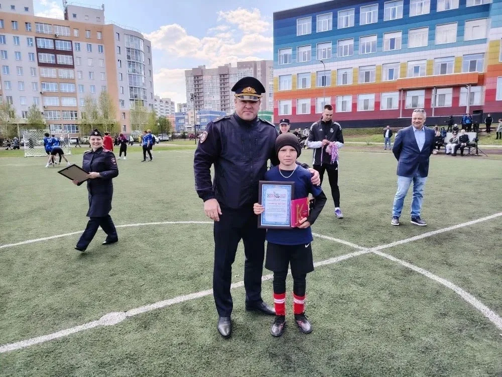 Наши ребята Кадеты первые герои футбола 🏆✨  Недавно ученики наших 5-х и 6-х классов проявили настоящ