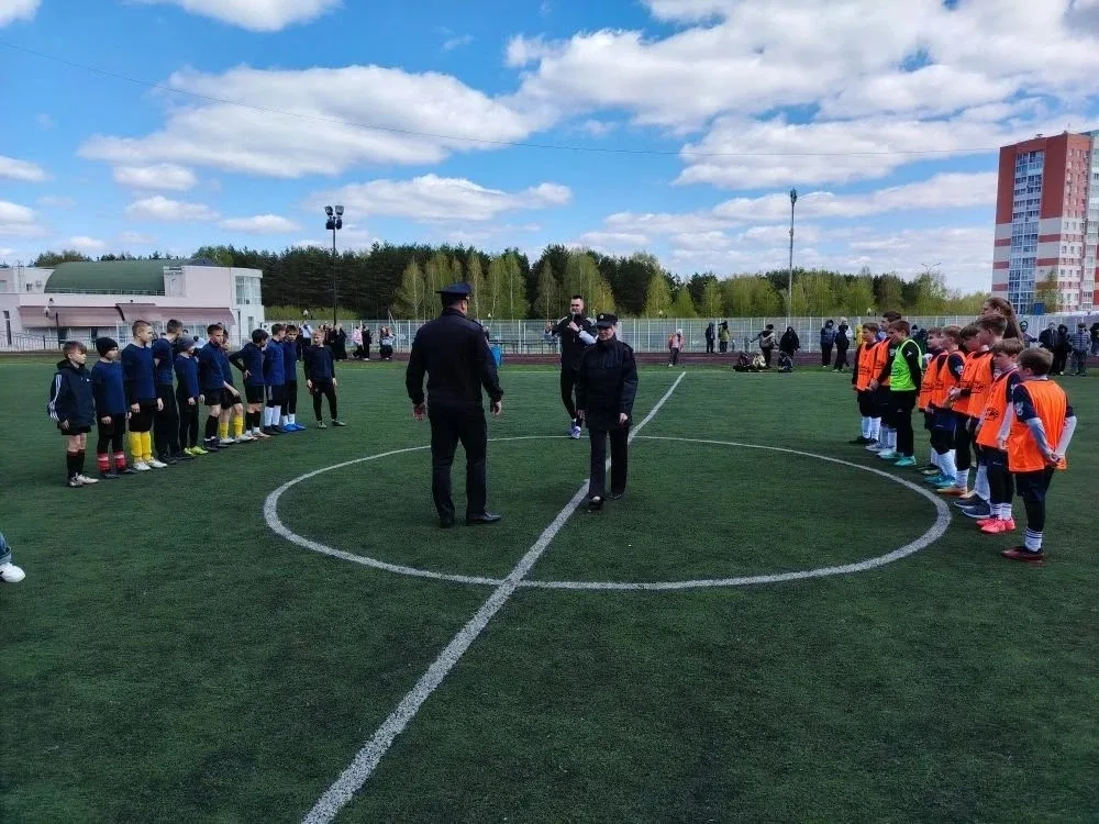 Наши ребята Кадеты первые герои футбола 🏆✨  Недавно ученики наших 5-х и 6-х классов проявили настоящ