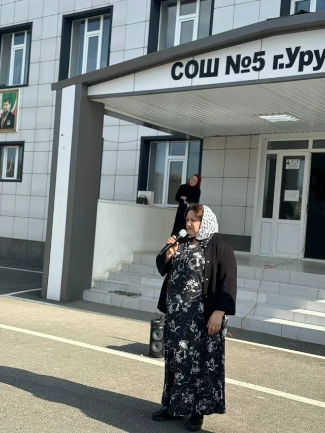 Вдохновляющее начало новой недели в нашей школе  На нашей еженедельной школьной линейке, как всегда,