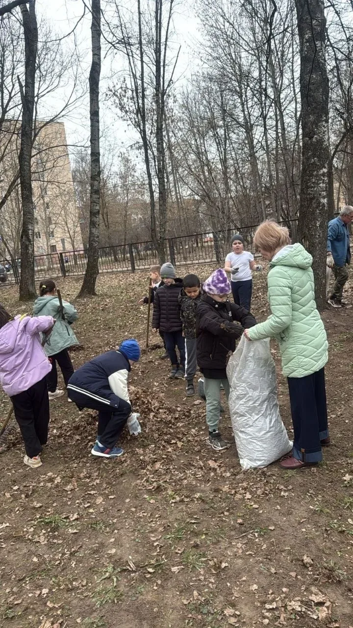 🧹🫧ГЕНЕРАЛЬНАЯ УБОРКА🗑️  "Привет! Мы "Сталь.Эколоджи" - экологический отряд 21 гимназии города Электр