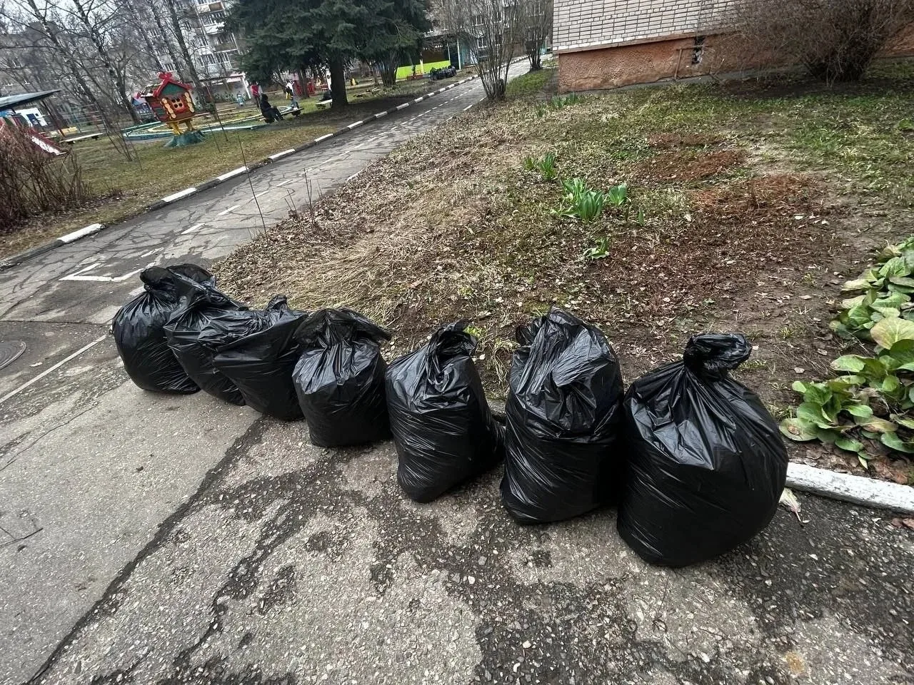 🧹🫧ГЕНЕРАЛЬНАЯ УБОРКА🗑️  "Привет! Мы "Сталь.Эколоджи" - экологический отряд 21 гимназии города Электр