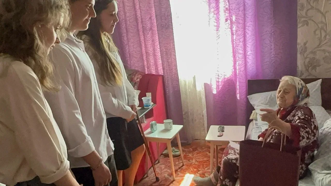 Связь поколений: добро не имеет возраста 🕊  В преддверии великого праздника — Дня Победы — ученики 6