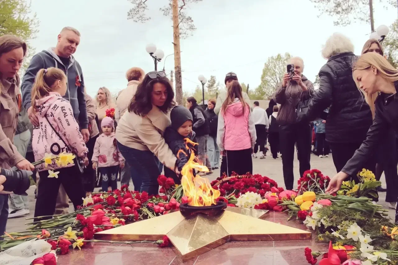 Сегодня учащиеся, родители и педагоги МБОУ «СОШ 1 г. Шатуры» (корпус 2) посетили торжественный митин