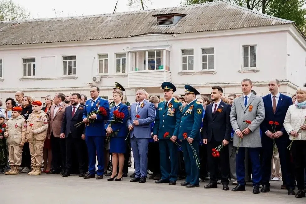 Сегодня юнармейцы отряда «Альфа» - приняли участие в торжественном митинге, посвящённом Дню Победы. 