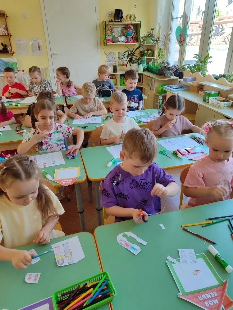 Моя семья 15 мая во всем мире отмечается Международный день семей. Воспитанники старших групп дошкол