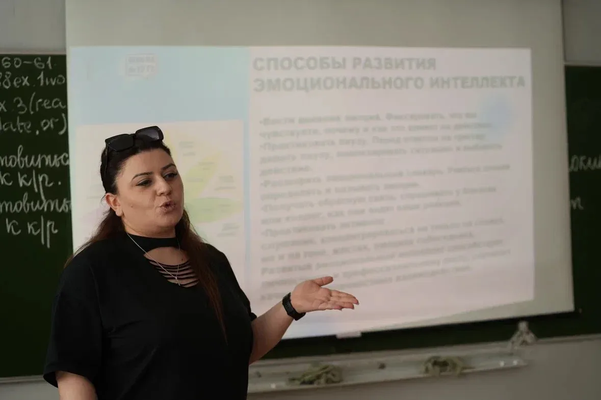 5 лет красивых моментов вместе!  С 12 по 14 мая в школе проходил Общешкольный форум ученического сам