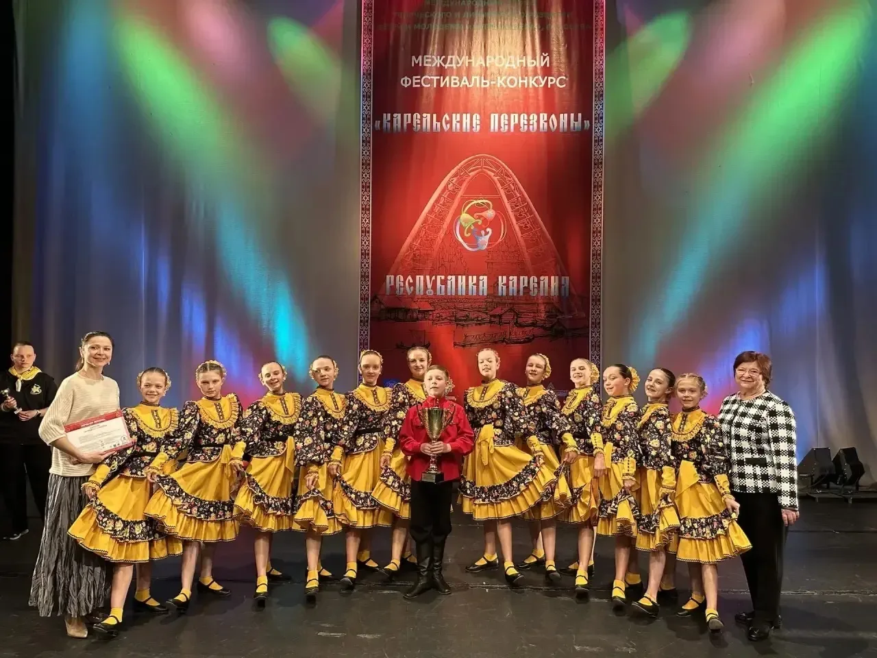 💃 МБОУ СОШ №1 Королёв  С 7 по 10 мая в городе Кондопога Республики Карелия проходил XXII Международн