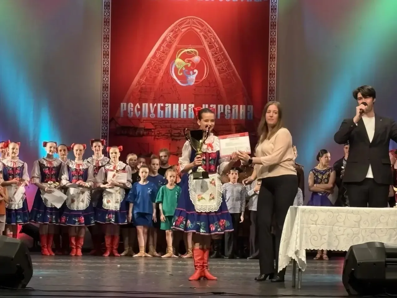 💃 МБОУ СОШ №1 Королёв  С 7 по 10 мая в городе Кондопога Республики Карелия проходил XXII Международн
