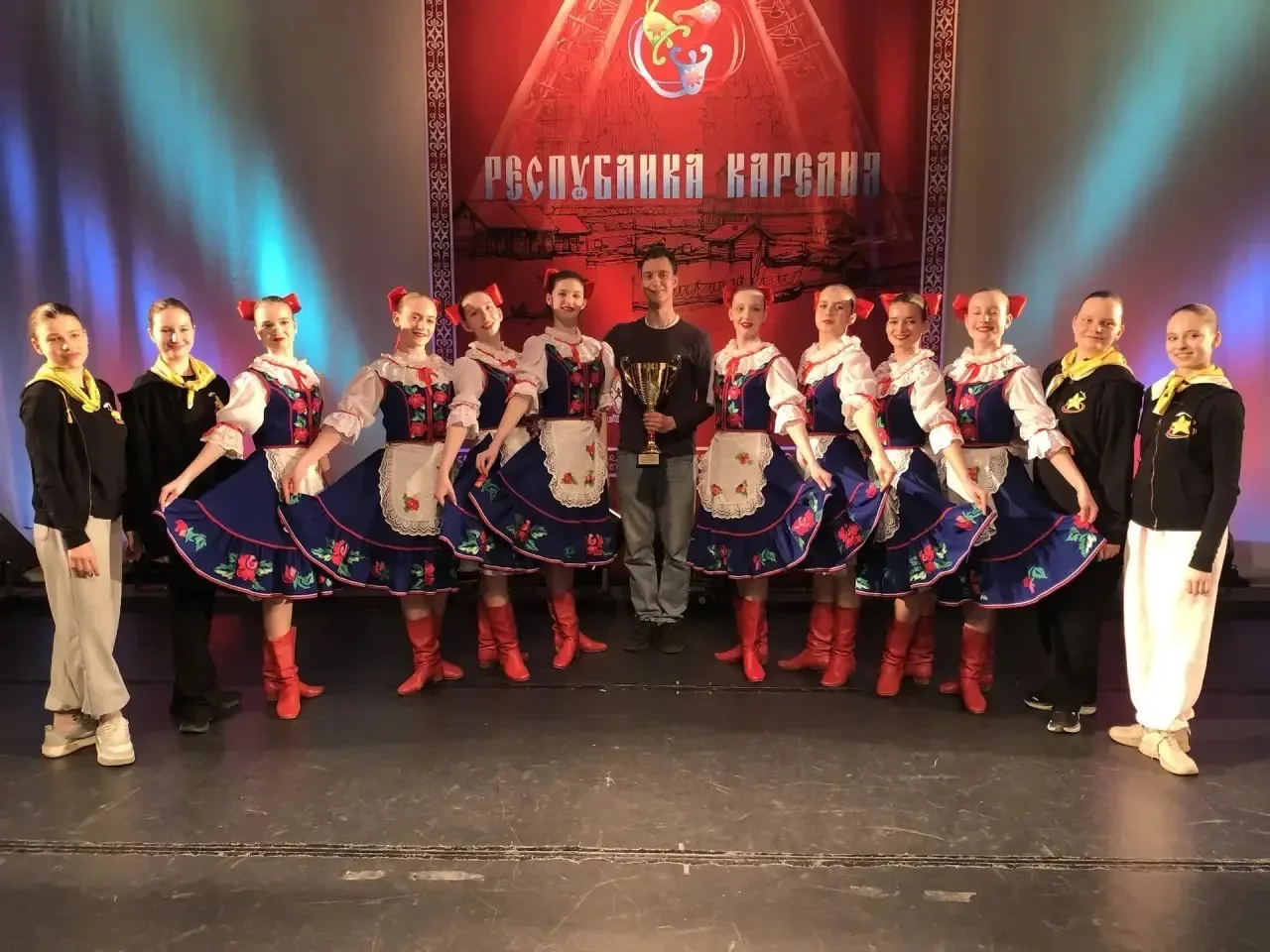 💃 МБОУ СОШ №1 Королёв  С 7 по 10 мая в городе Кондопога Республики Карелия проходил XXII Международн
