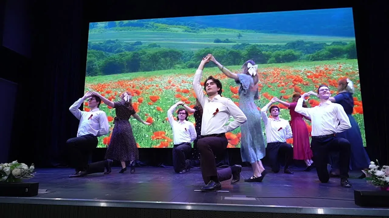 Как в МГПУ прошёл праздничный концерт «Вальс Победы» — смотрите в ролике 🙏  Студенты читали стихи, и