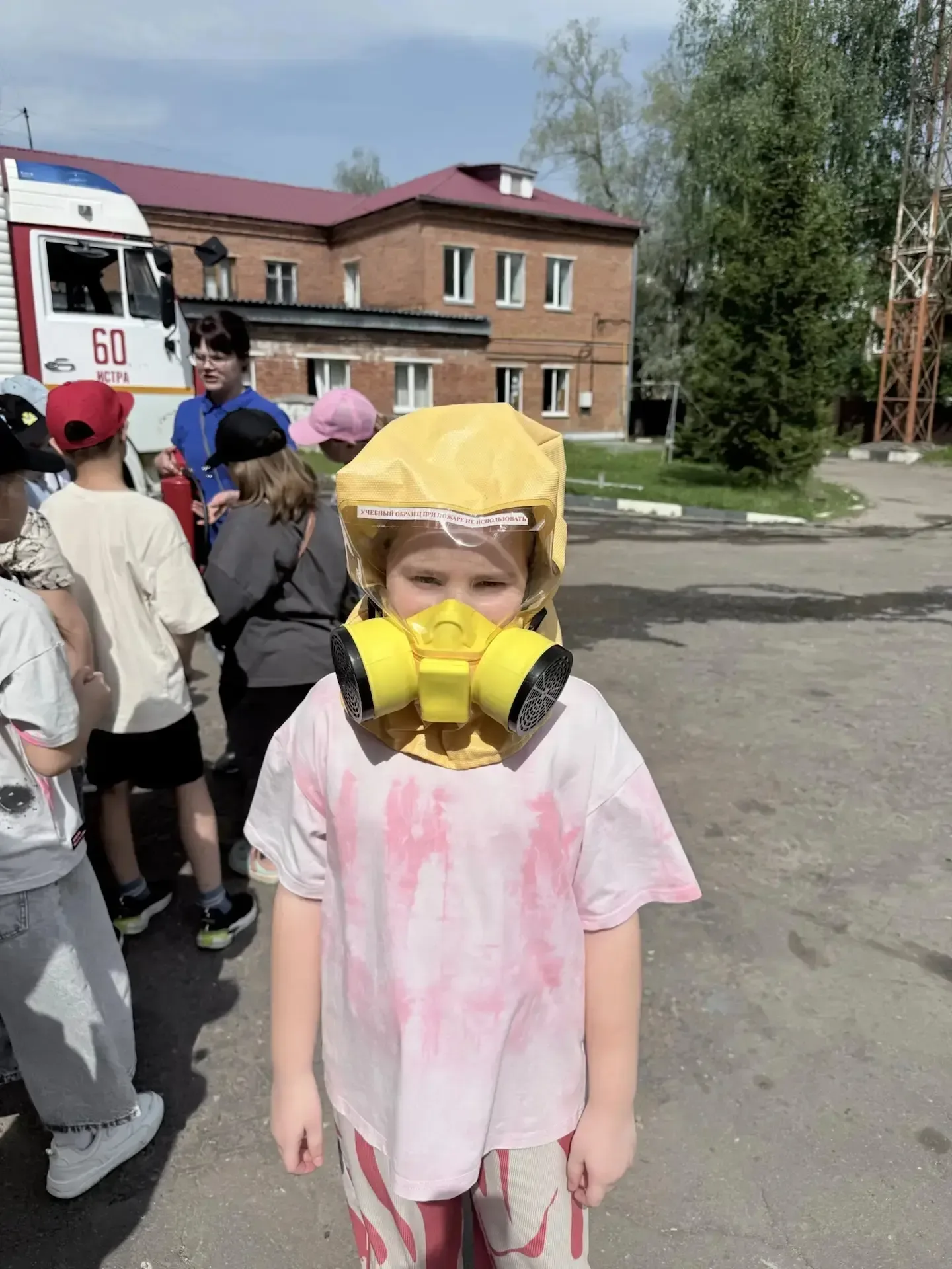 В рамках функциональной грамотности ( естественно-научного цикла) ученики  2 В класса посетили пожар