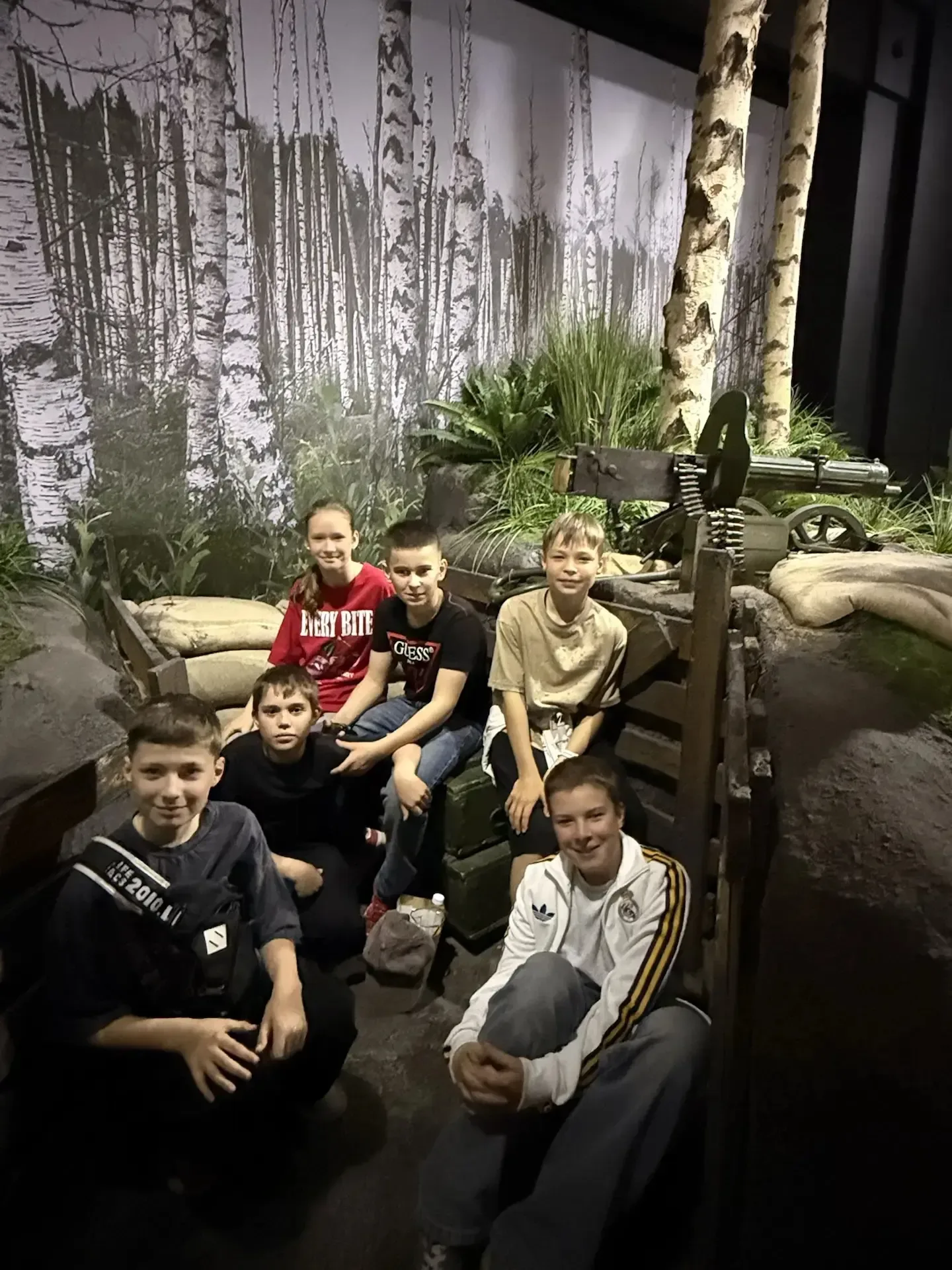 Сегодня ученики 5 «Г» и 6 «В» классов и их руководители :Горичева О.Ю., Панкова Д.Г. и Глазкова И.В.