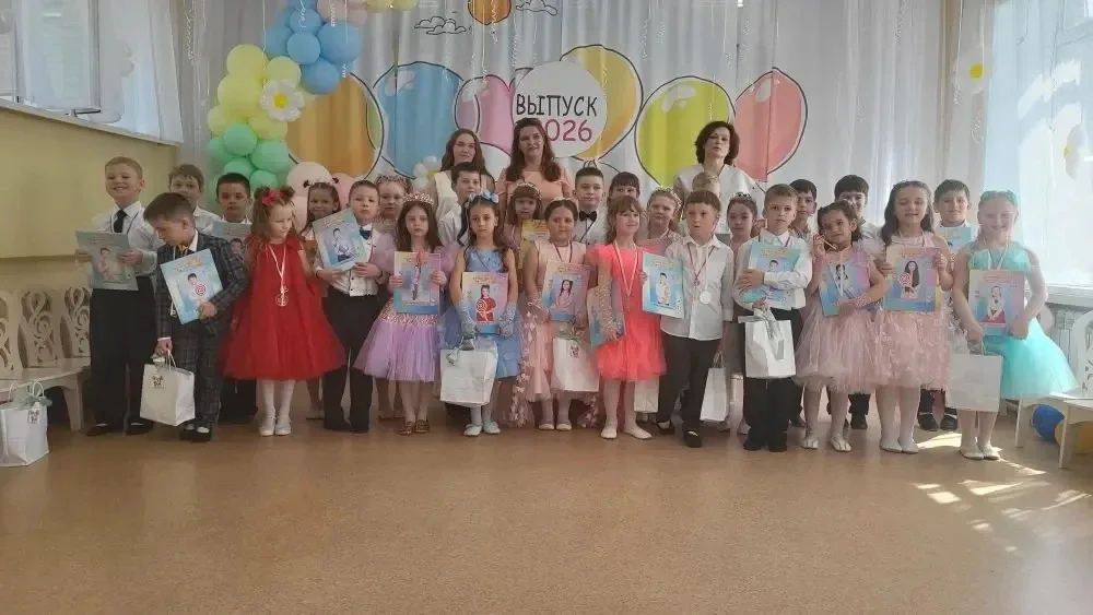 🎓✨ Выпускной бал👸🫅 трогательное начало большого пути! ✨  В дошкольном отделении N26 МОУ «СОШ N2» г.И