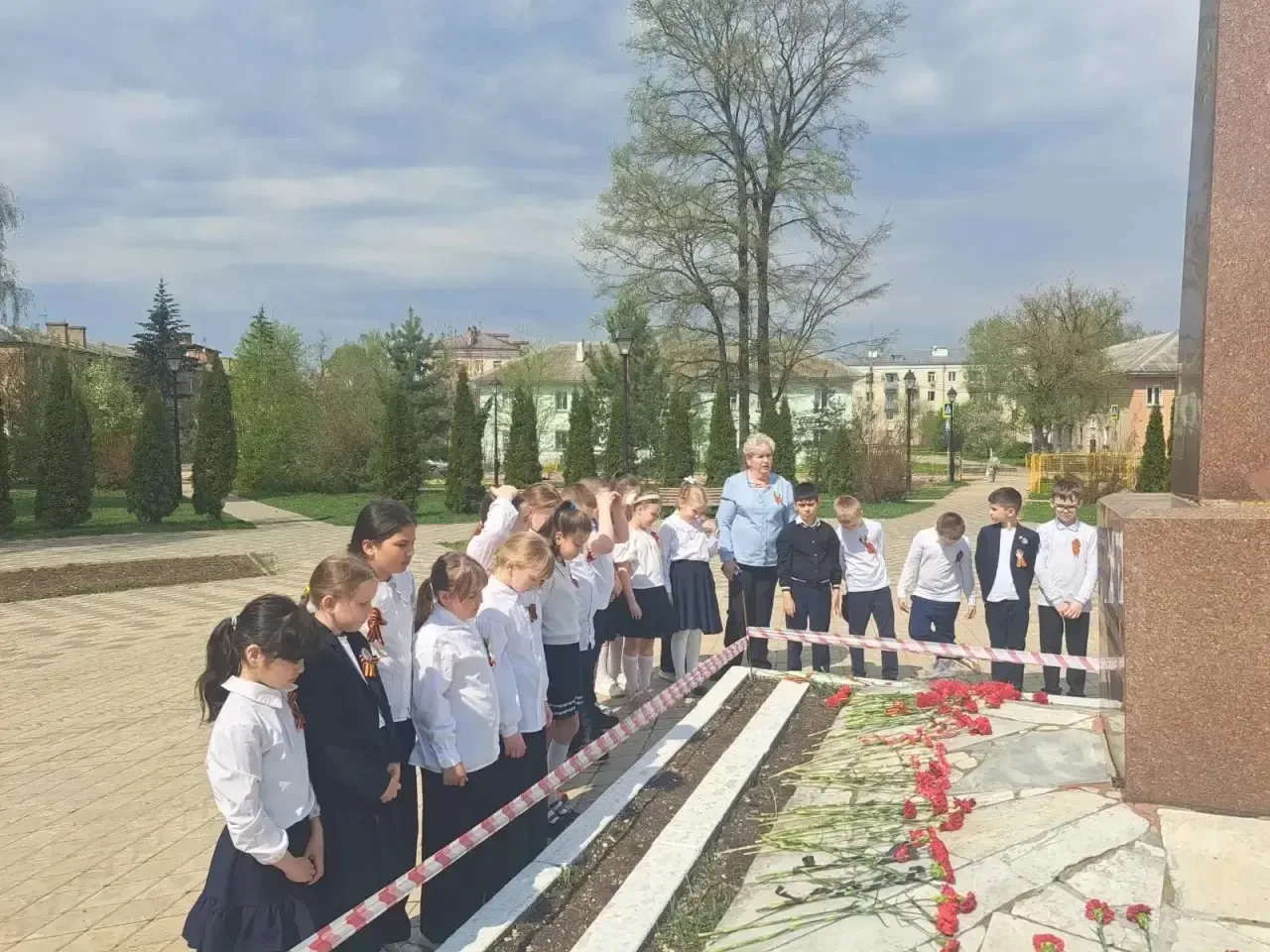 В рамках «Марафона Победы» патриотическая акция «Я помню!» Корпус 2, на улице Октябрьской д. 12