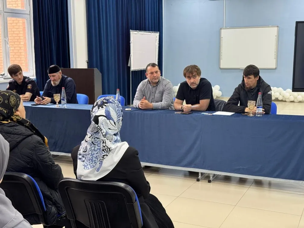 В соответствии с планом Мэрии города Грозного по профилактике терроризма и экстремизма в МБОУ «СОШ №
