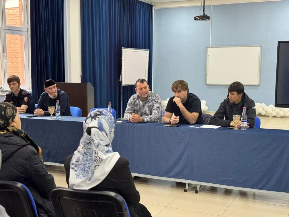 В соответствии с планом Мэрии города Грозного по профилактике терроризма и экстремизма в МБОУ «СОШ №