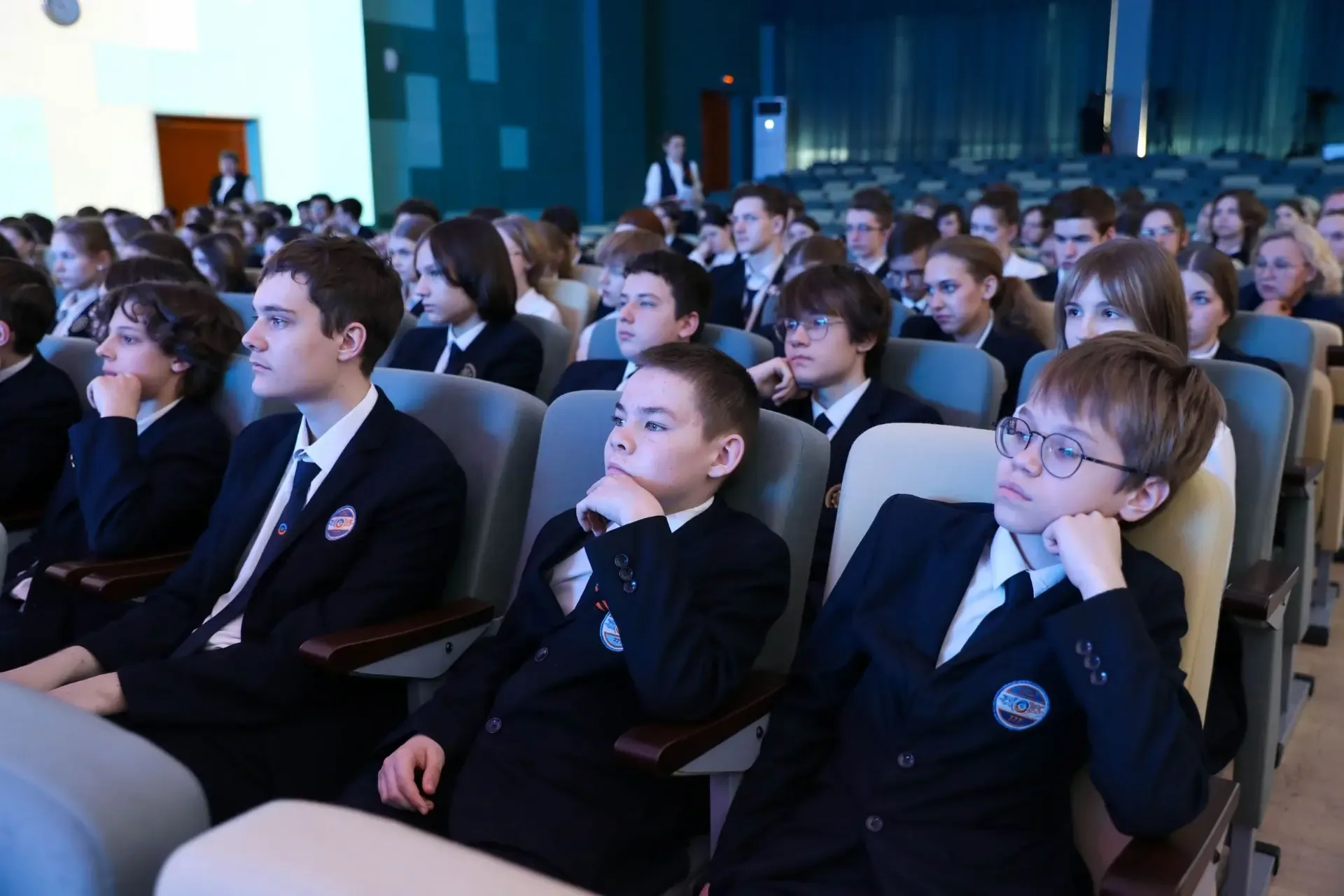 📌 Альбом с фотографиями: https://vk.com/album-183847657_309858098 ⠀ «Инженер — мужская профессия»: с