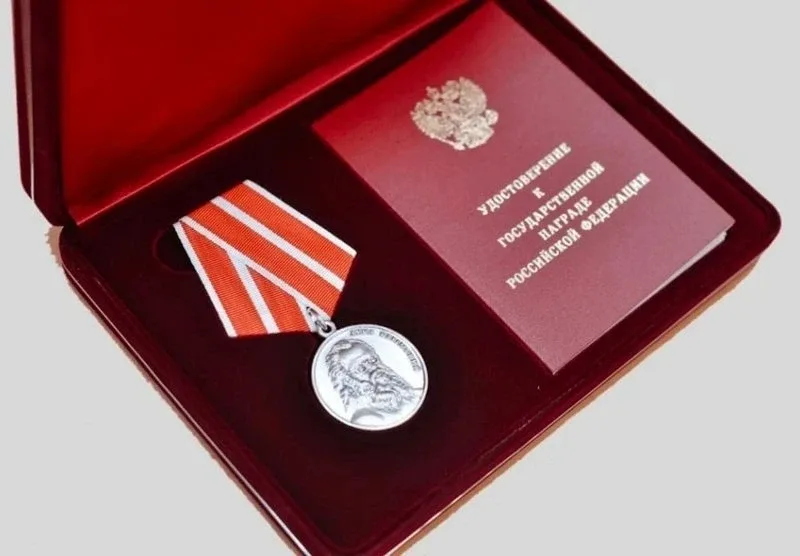 🎖️А вы знали, что медсестра нашей гимназии №176 Зерний Жанна Владимировна в 2023 году вместе с брига