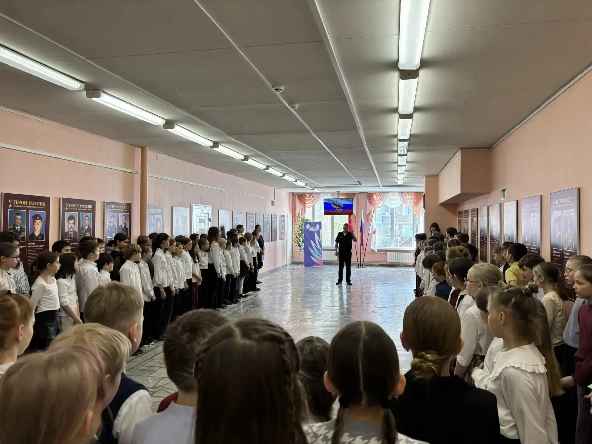 🗓️30 апреля в нашей гимназии прошли очередные плановые профилактические беседы с участием заместител