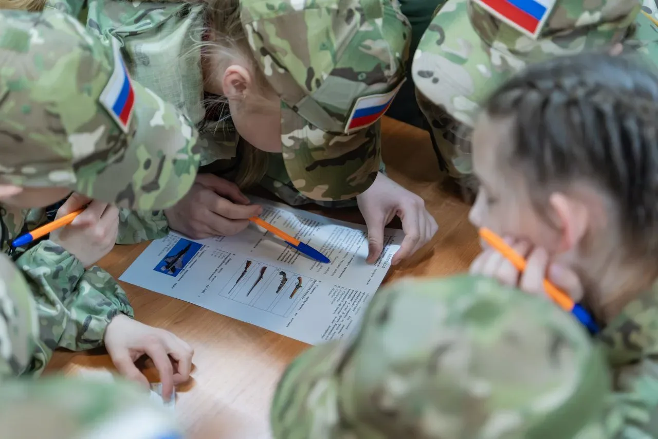 Вчера в парке «Патриот» на базе военно-тактического центра отгремел муниципальный этап «Зарницы 2.0»