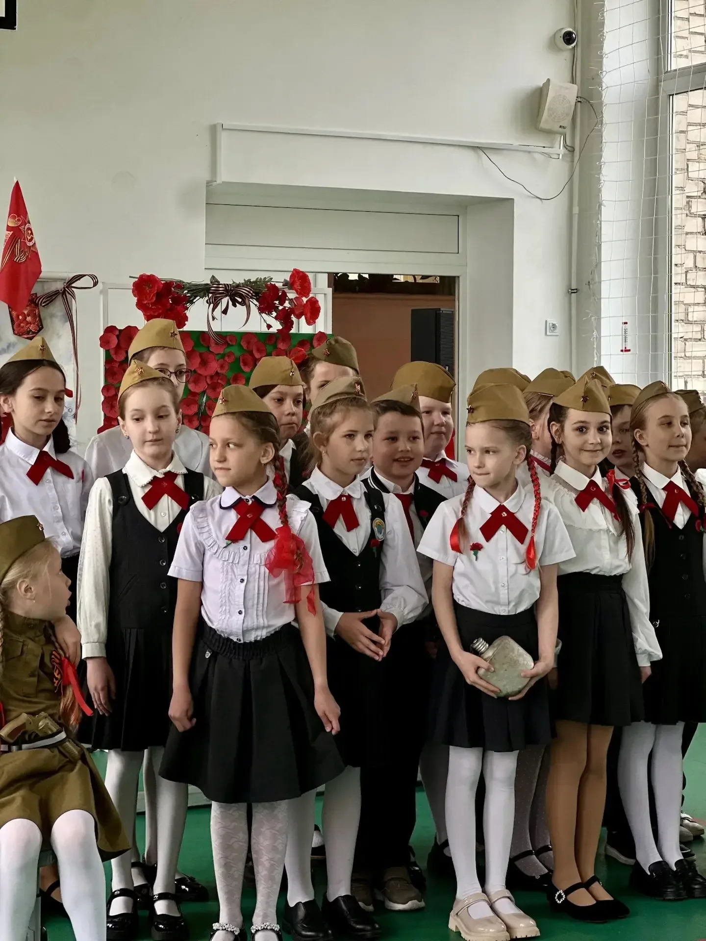 Спасибо за Победу! 🎵 Наш фестиваль хоров  В  нашей школе прошёл фестиваль хоров среди 1–6 классов, п
